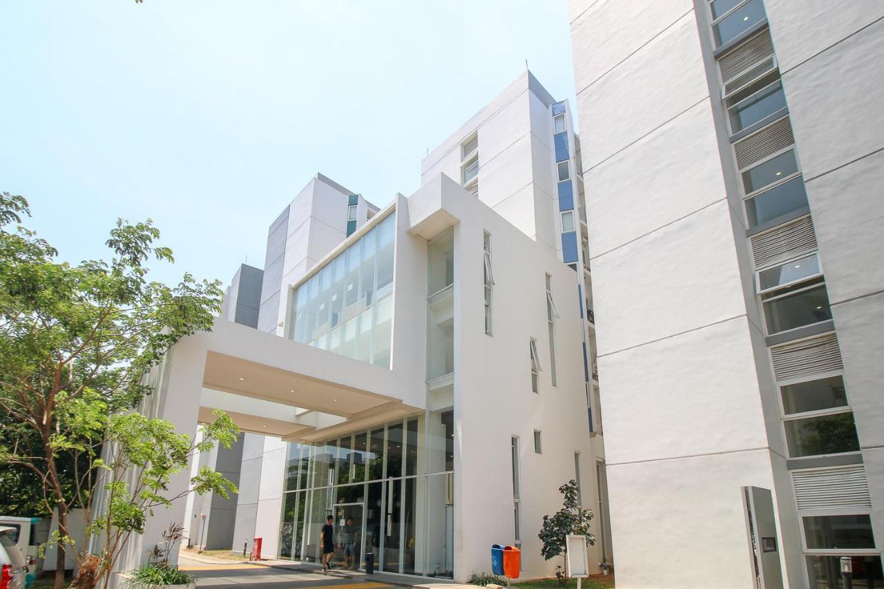 Smarthomm Inn Bandara Parungkuda Bagian luar foto